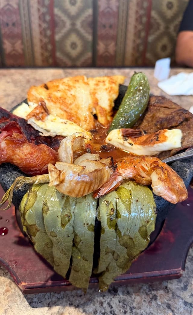 Molcajete De La Casa (Small / Chico).