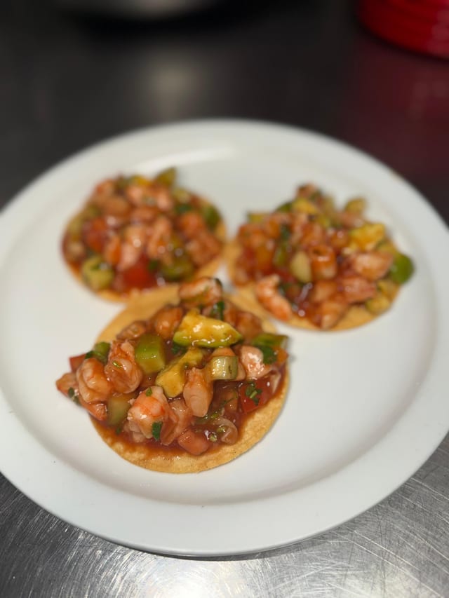 3 Mini Tostadas De Camaron Michoacanas.